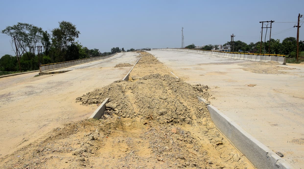 Countdown to fill up on expressway starts