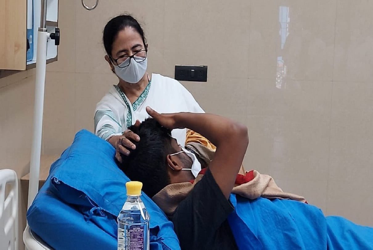 West Bengal: CM Mamata Banerjee visits and meet small brother at SSKM Hospital