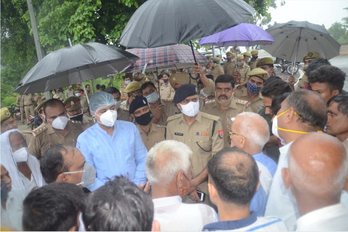 BJP leader Ram Niwas was died by police car on Delhi-Yamunotri highway in Baghpat