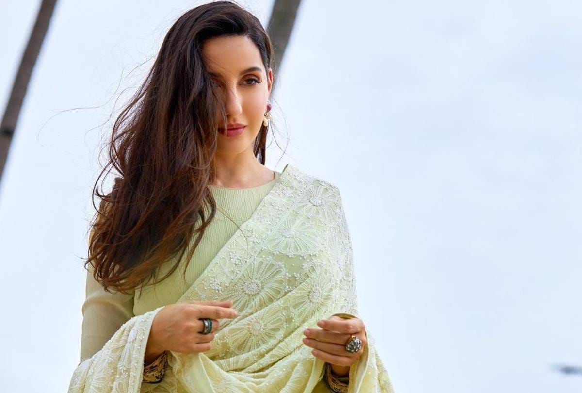 Fashion tipa Nora Fatehi anarkali dress photos goes viral dress price is Rupees of approx one lakh 25 thousand