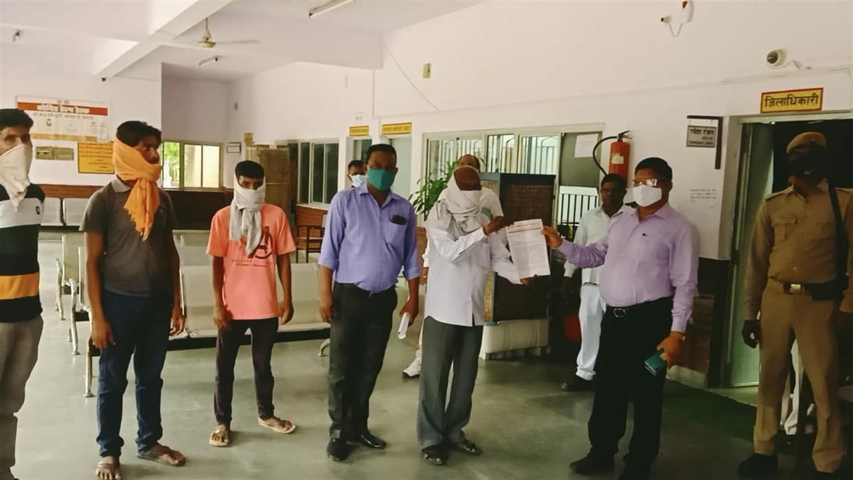 Outsourcing workers will fast unto death if their demands are not met