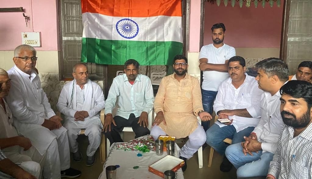Digvijay Chautala, who came to congratulate the family of Ravi Dahiya