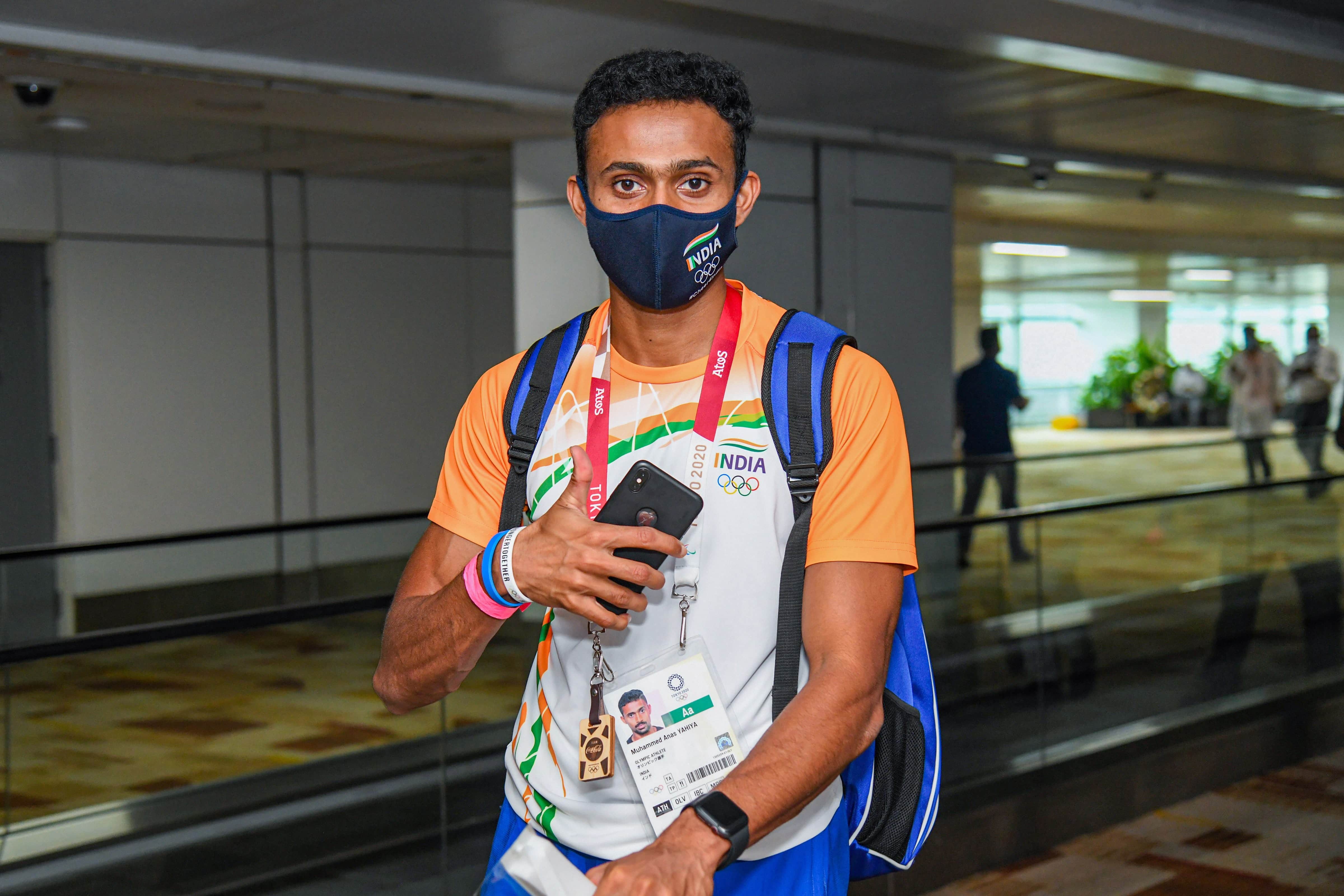Photos Of Indian Olympic Team After  Indian contingent return Along With Neeraj Chopra