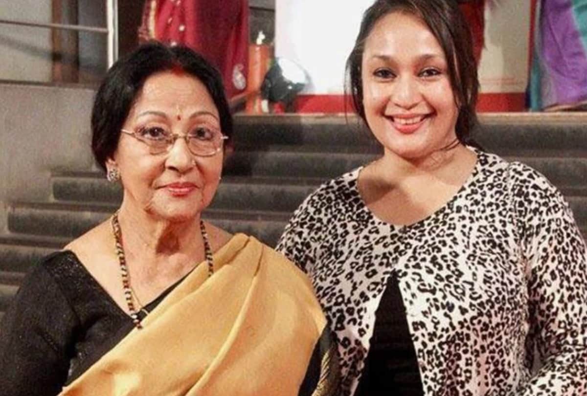 Esha deol to tanisha mukherjee meet flop daughters of hit mom from bollywood