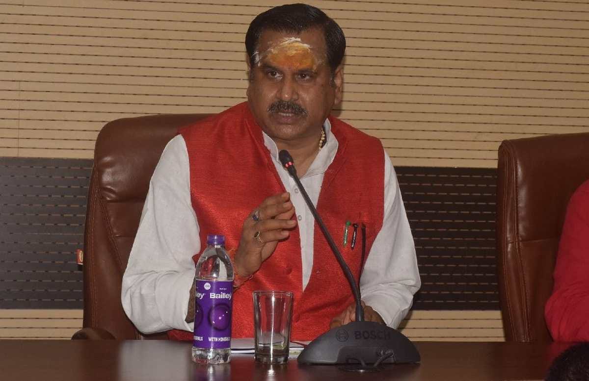 Jal Shakti Minister mahendra Dr. Mahendra Singh inspected the flood affected area sin varanasi