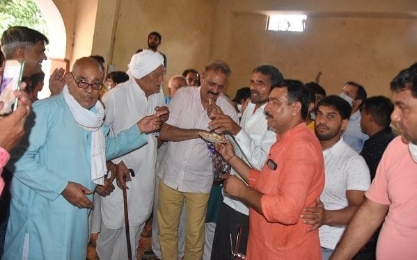 Model sanskriti school to be built in the village of olympian Ravi Dahiya, CM gave a gift