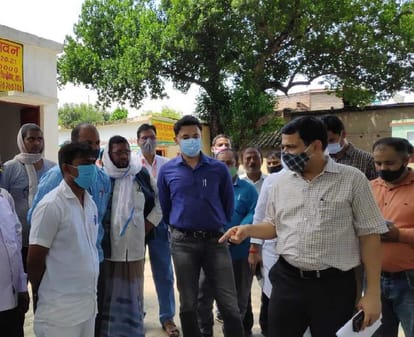 Varanasi Flood situation: Ganga flowing above danger mark in varanasi migration started due to water entering houses