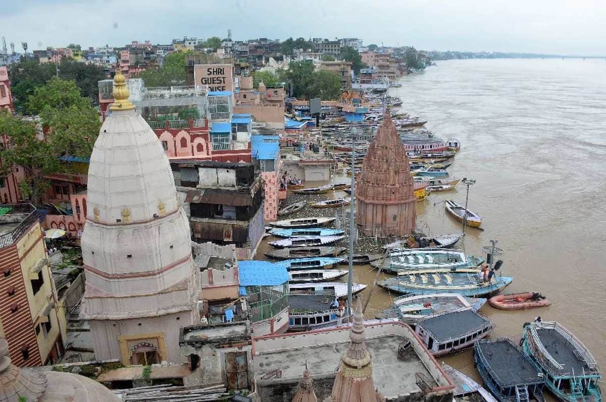 Varanasi flood situation: Hundreds of families took shelter in relief camps flood victims told their problem