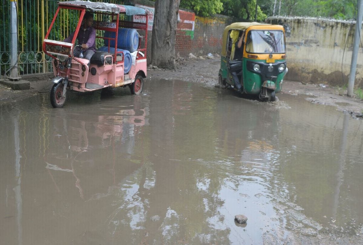 Monsoon Rain In Agra Last 24 Hours Wall Falls And Water Logging