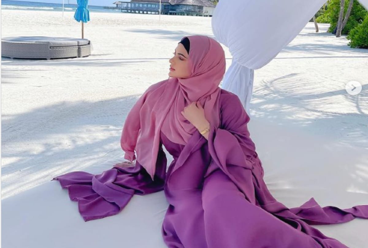 Sana Khan at Maldives with husband shares videos from serene locations