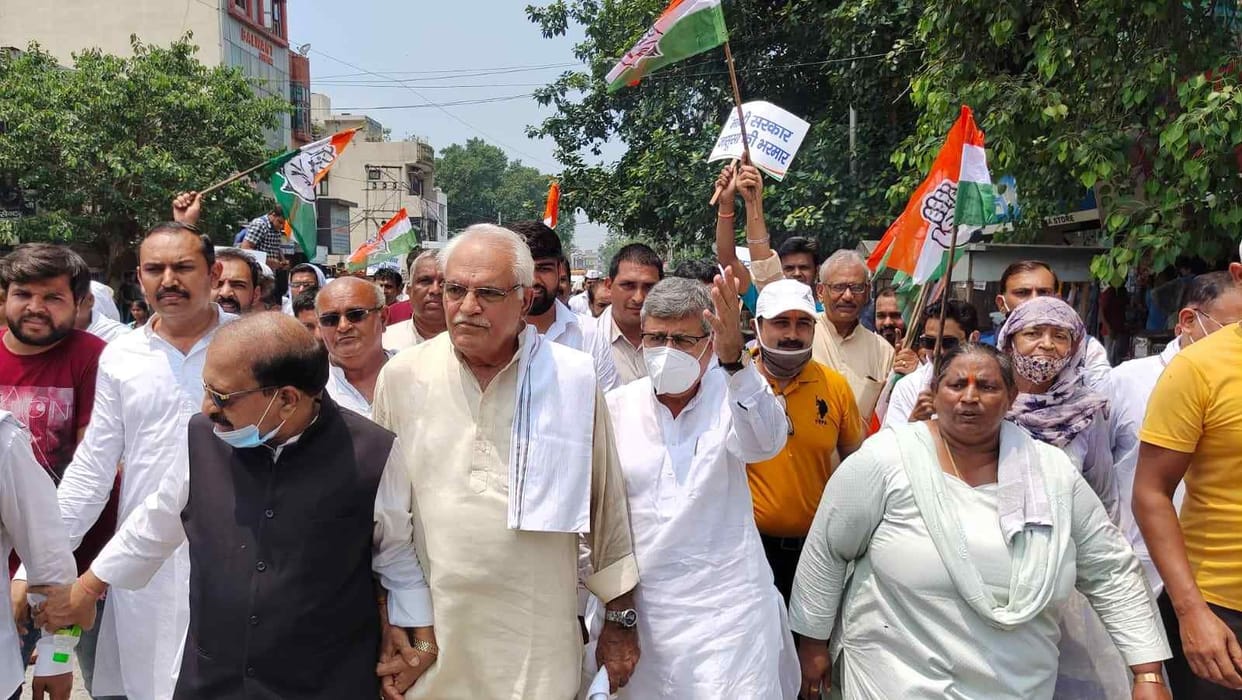 Congress blames BJP for paper leak, inflation, unemployment