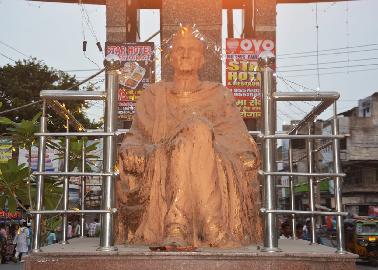 Literary Banarsidas Chaturvedi had extended the respect of Suhagnagari across the country