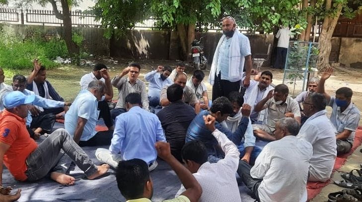 Electricity workers demonstrated against privatization
