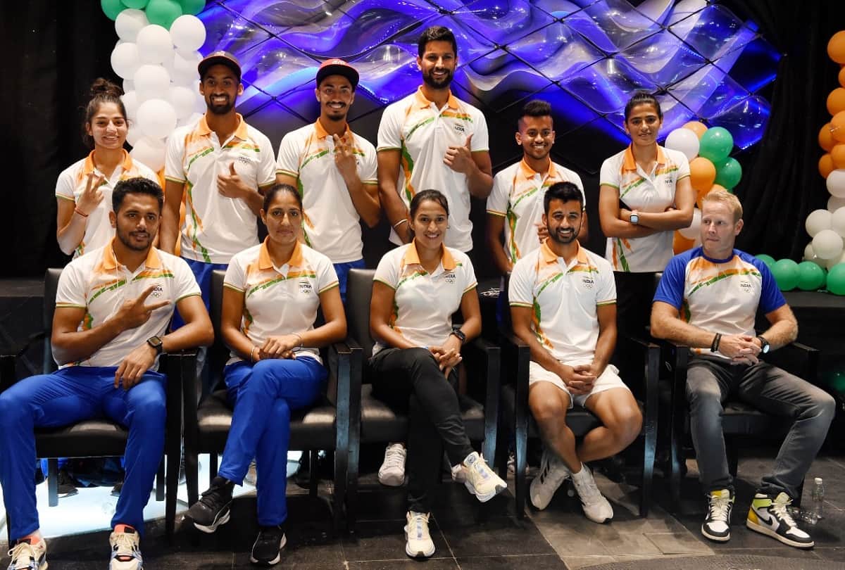 Olympic medalist Neeraj Chopra poses with parents Hockey team poses with coach Sjoerd Marijne