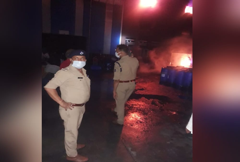 Roorkee News: Fire breaks out at Super Sign Factory in Bhagwanpur