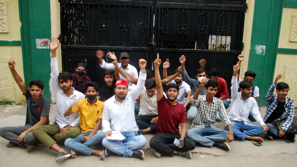 Protest at Zakir Hussain School