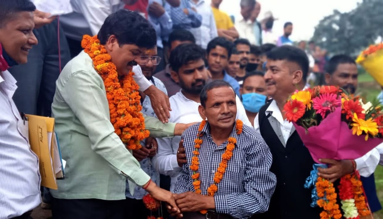 150 BJP members joined Congress in Khirsu-Chowbatta