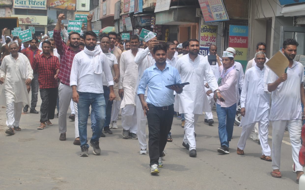Farmers asked for outstanding payment with interest