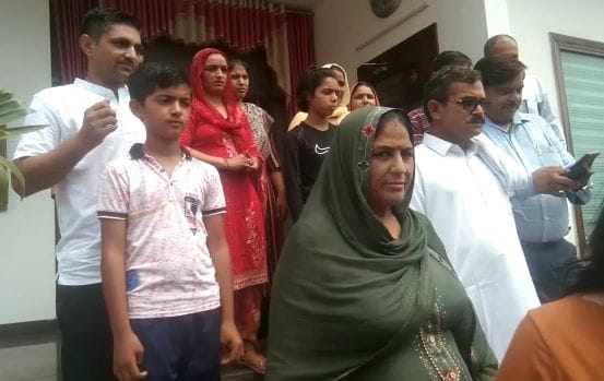 Parents and uncle leave for Delhi from Khandara to meet Neeraj Chopra