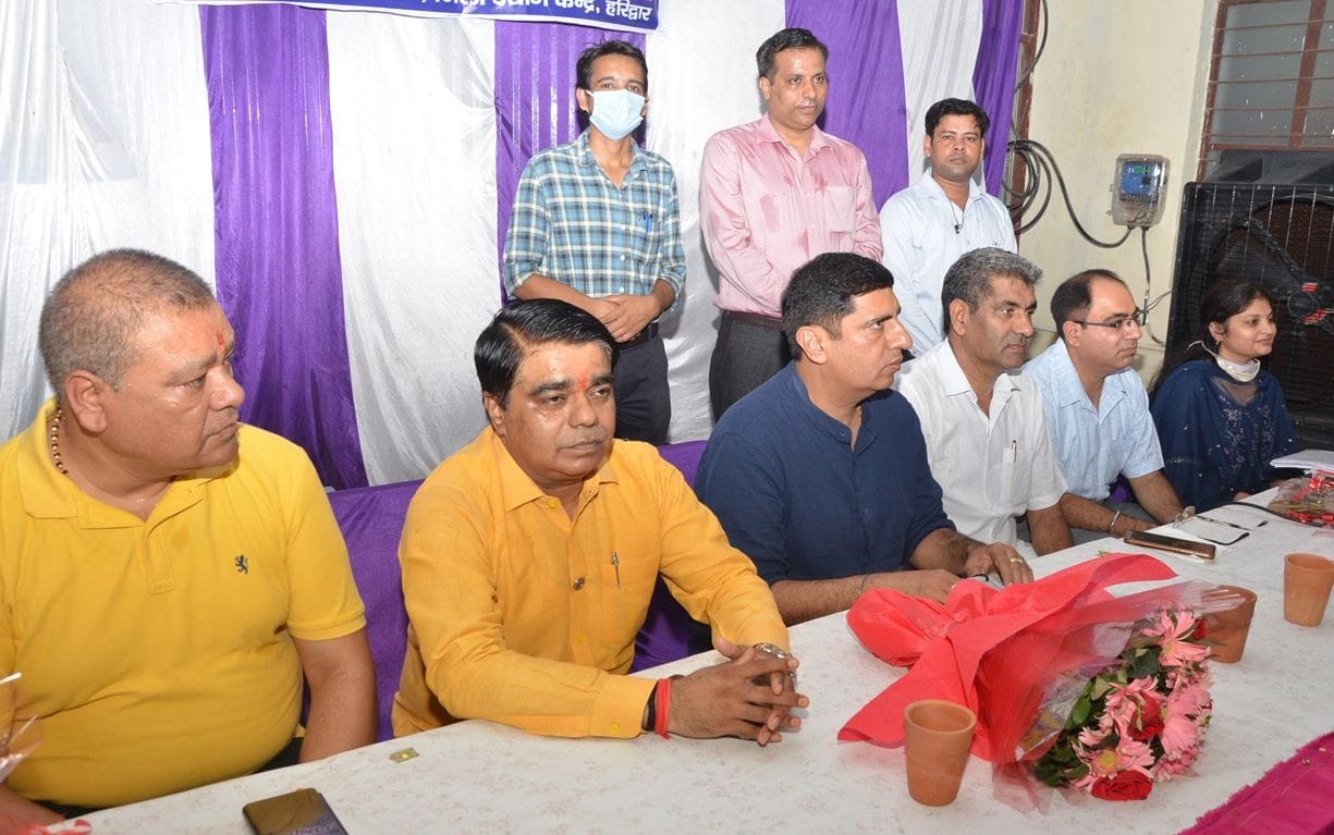 Will learn handicraft work from machines