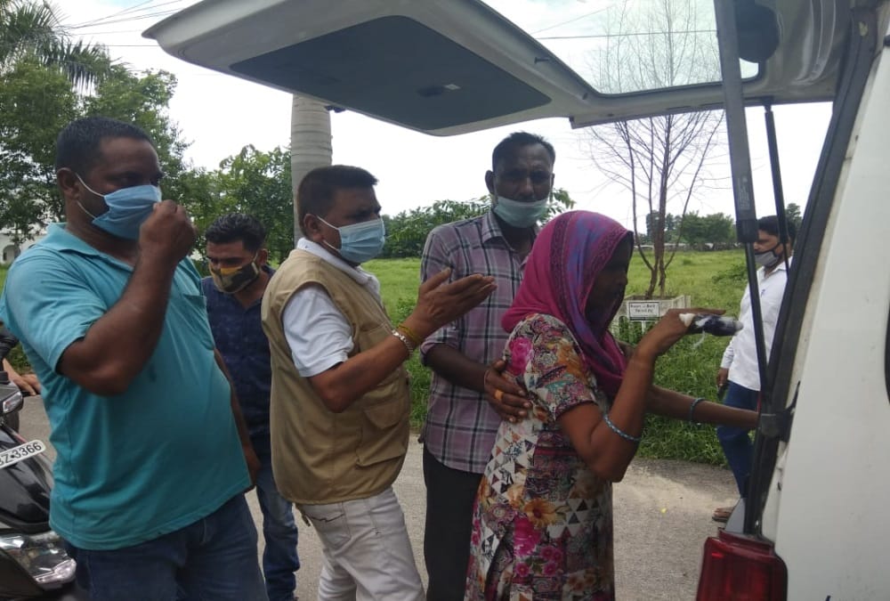 Corona Vaccination in Uttarakhand: Crowd for Vaccination in Haridwar and Panic Photos