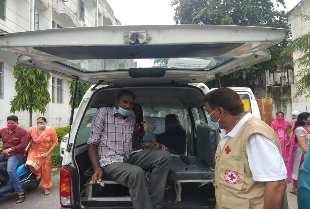 Corona Vaccination in Uttarakhand: Crowd for Vaccination in Haridwar and Panic Photos