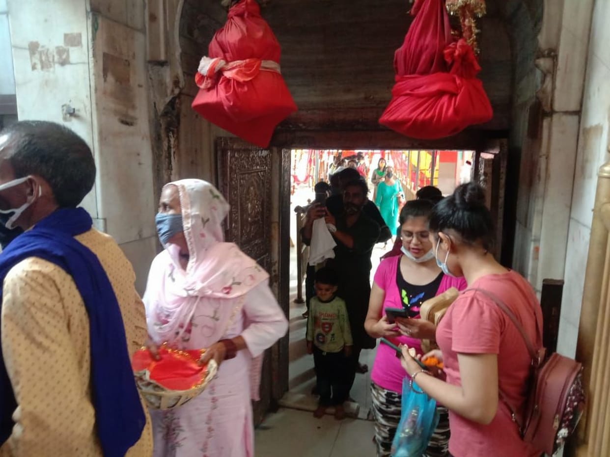 The queues of devotees shortened in Maa Chintpurni