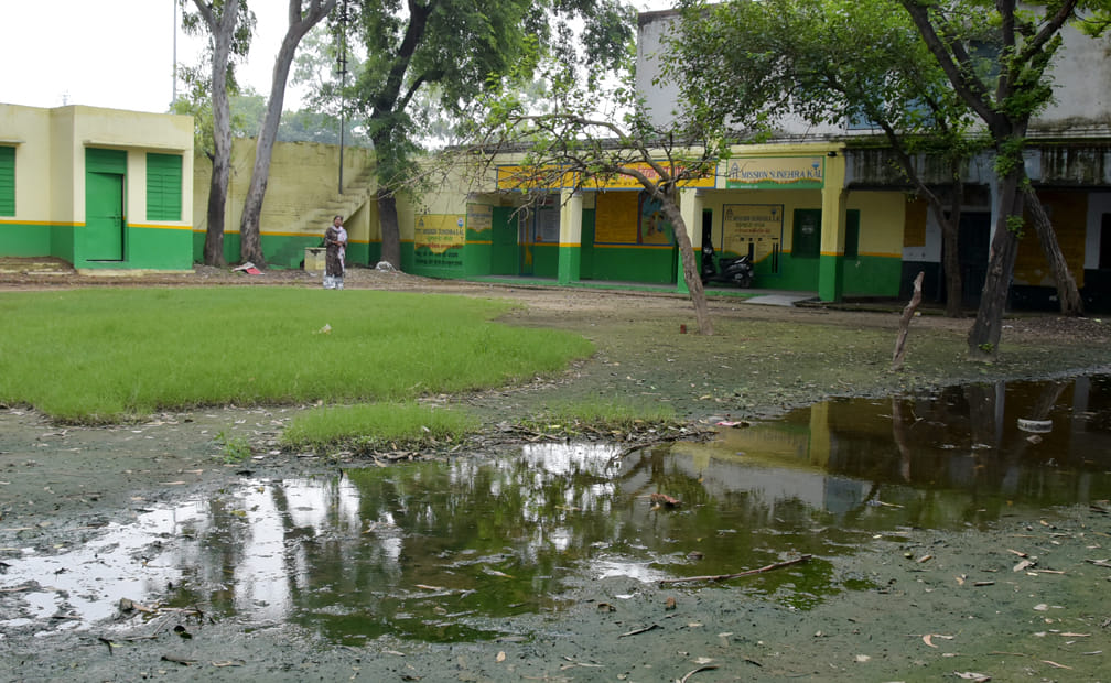 The condition of many schools did not improve