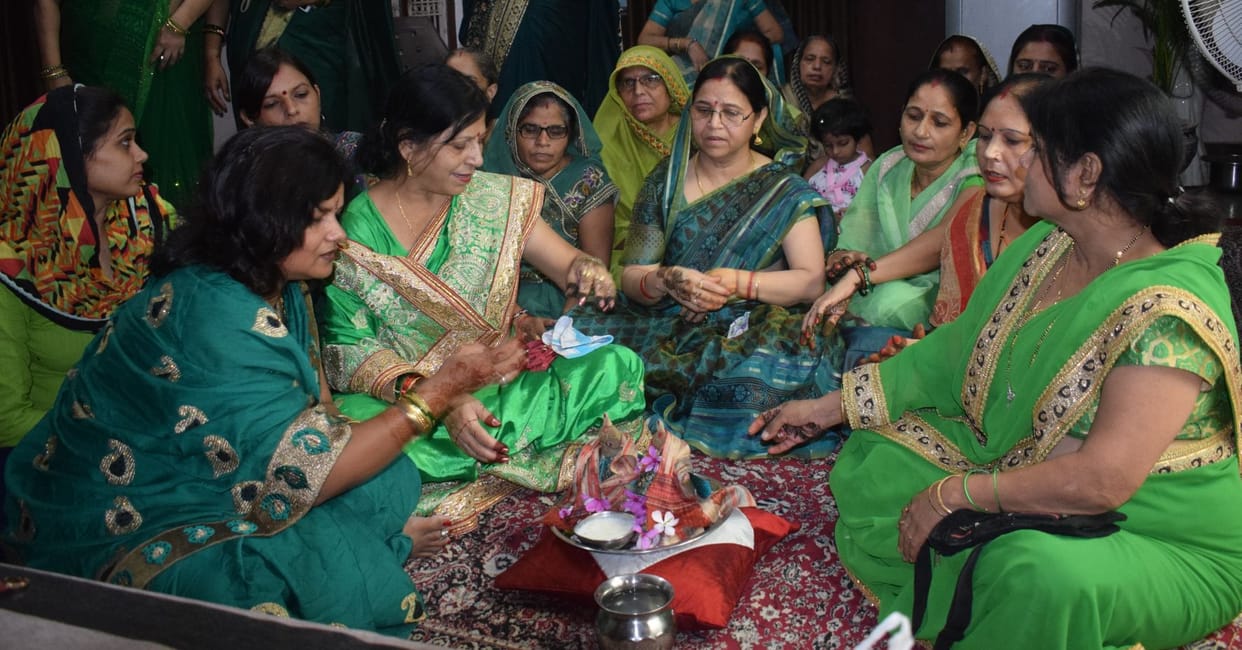 Mani Hariyali Teej in the district with worship of Shiva Parvati