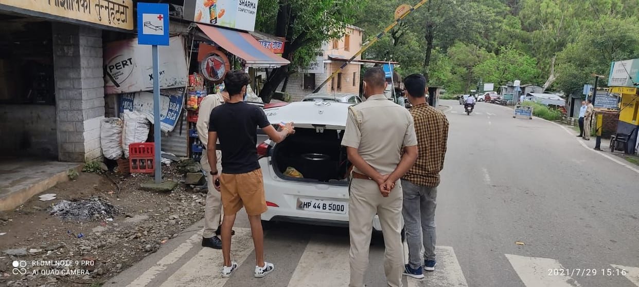 Two dozen pilgrims returned from Lahadu and Tunnuhatti barriers