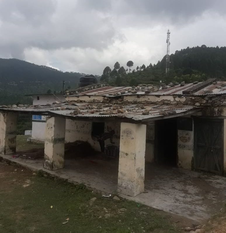 Bironkhal's primary school Kanda Malla on the verge of collapse