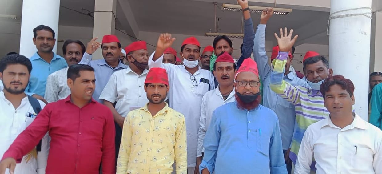 Demand for release of Azam Khan from President