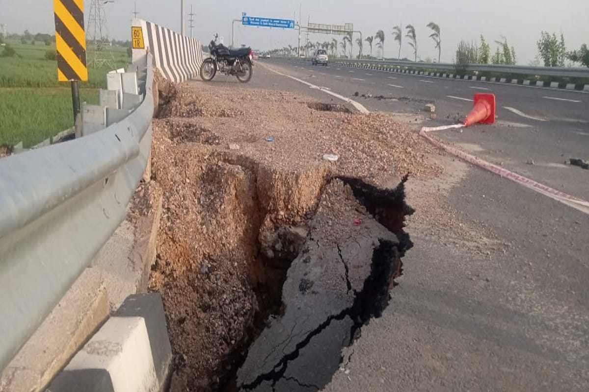 Meerut News: Roads collapsed at many places on Delhi-Meerut Expressway and see photos