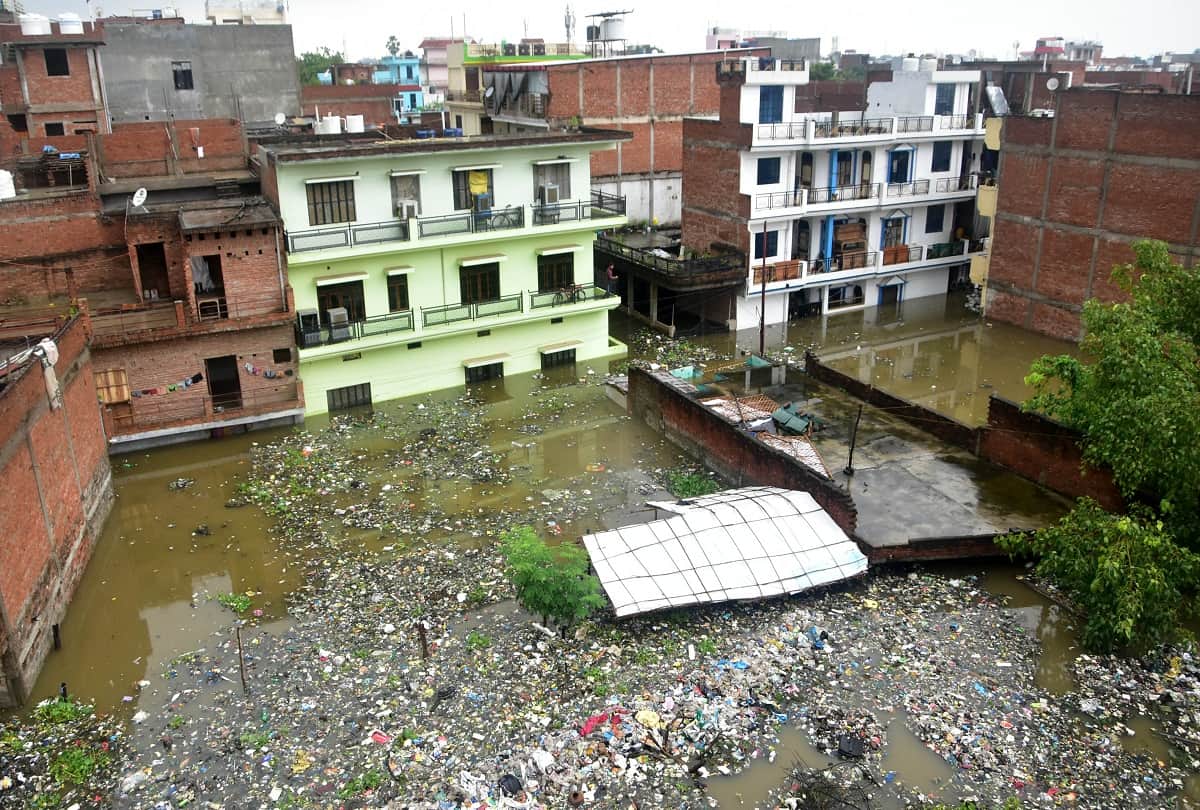 Flood in Prayagraj: Flood affected breathed a sigh of relief due to the sign of reduction in water level