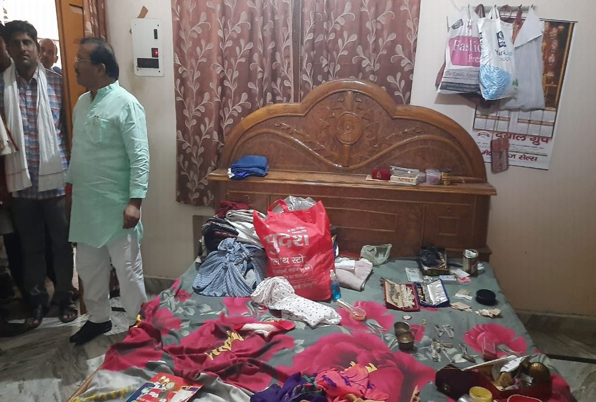 Robbery in Firozabad miscreants loot home crime news