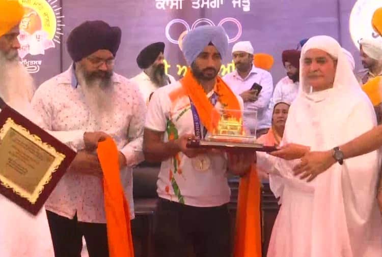 Indian Hockey players reached Amritsar of Punjab