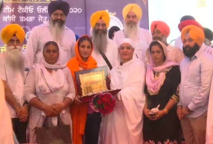 Indian Hockey players reached Amritsar of Punjab