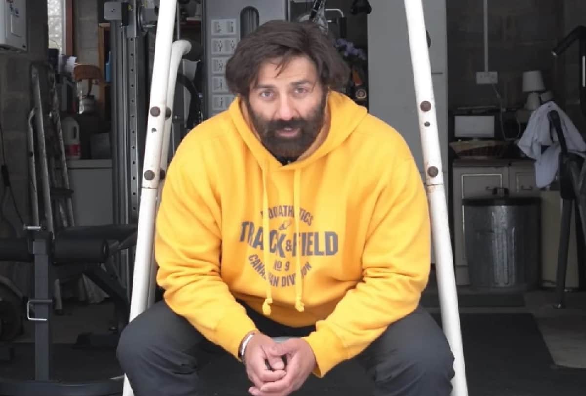 Sunny deol bungalow is very luxurious full of a variety of amenities