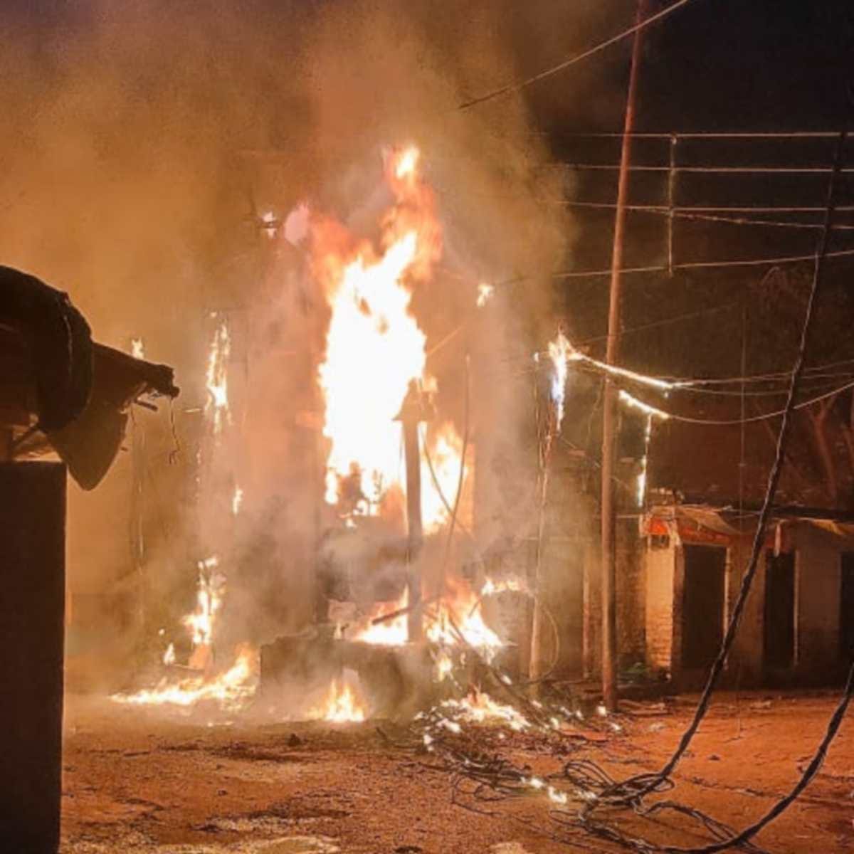 Blast in two transformers of Bajardiha due to overheating in varanasi