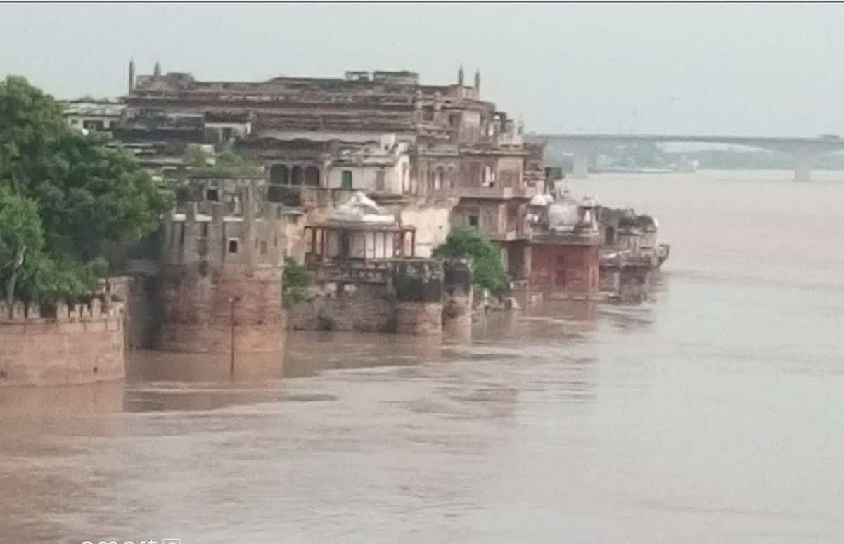 Ganga water level increased again: Water level reached 64.30 meters increased four cm in Varanasi