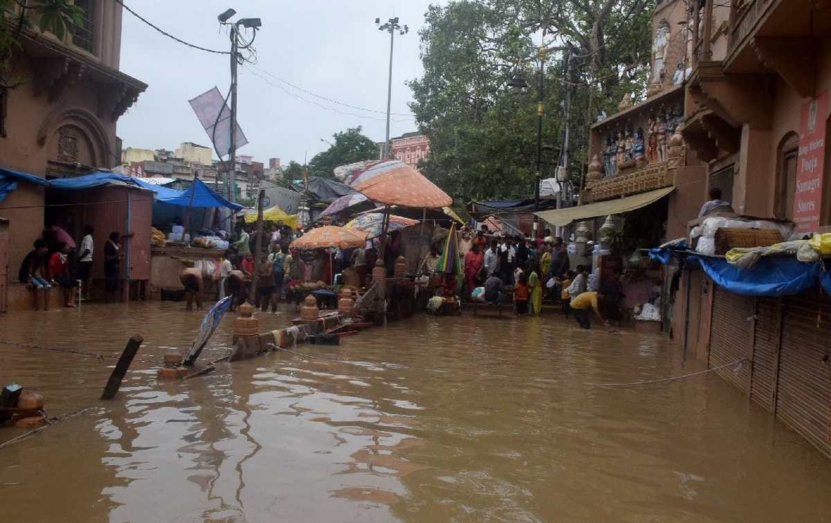 Ganga Water Level LIVE Decrease in the water level of Ganga but now another big problem started in varanasi