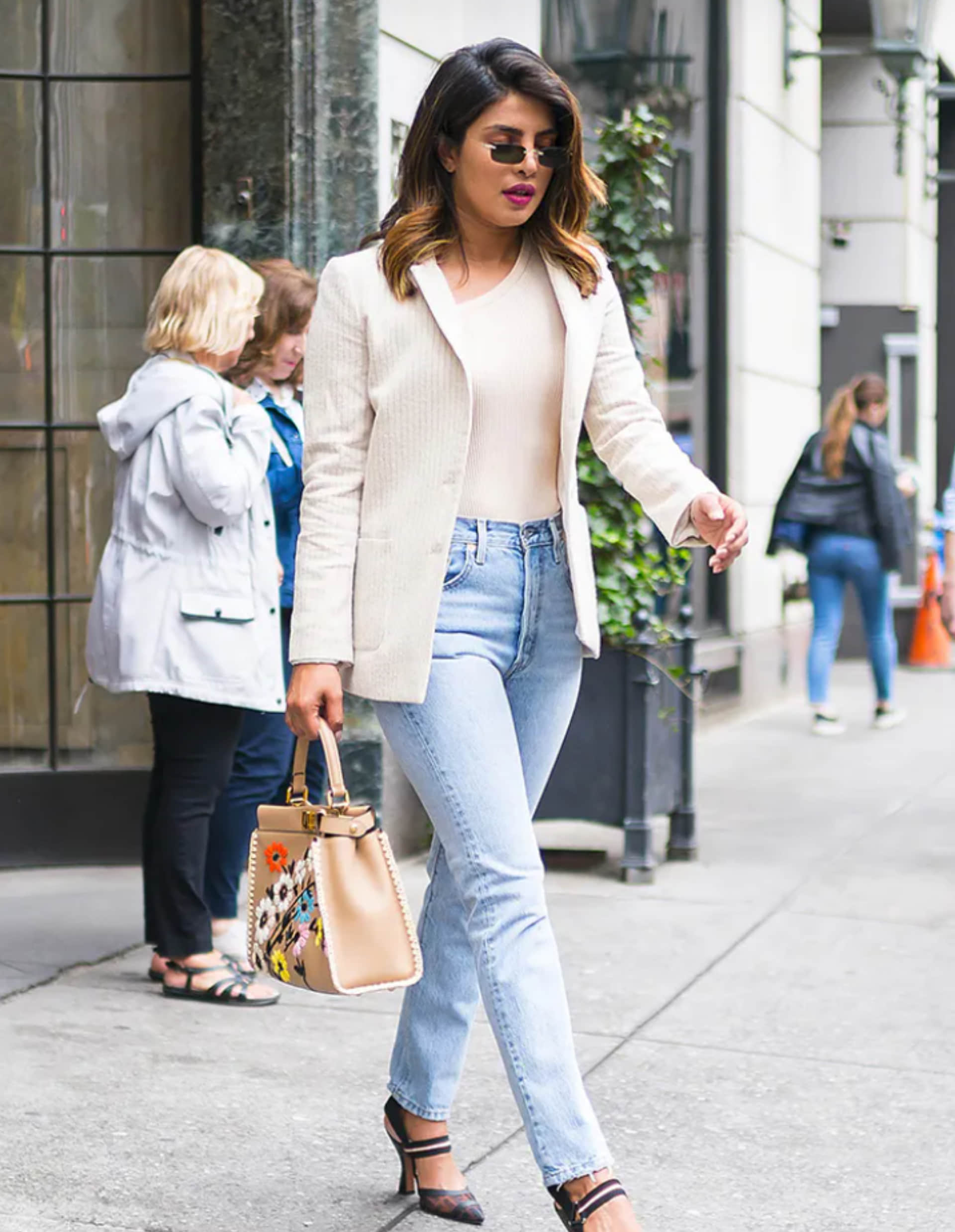 Fashion tips 5 priyanka chopra looks that you can try