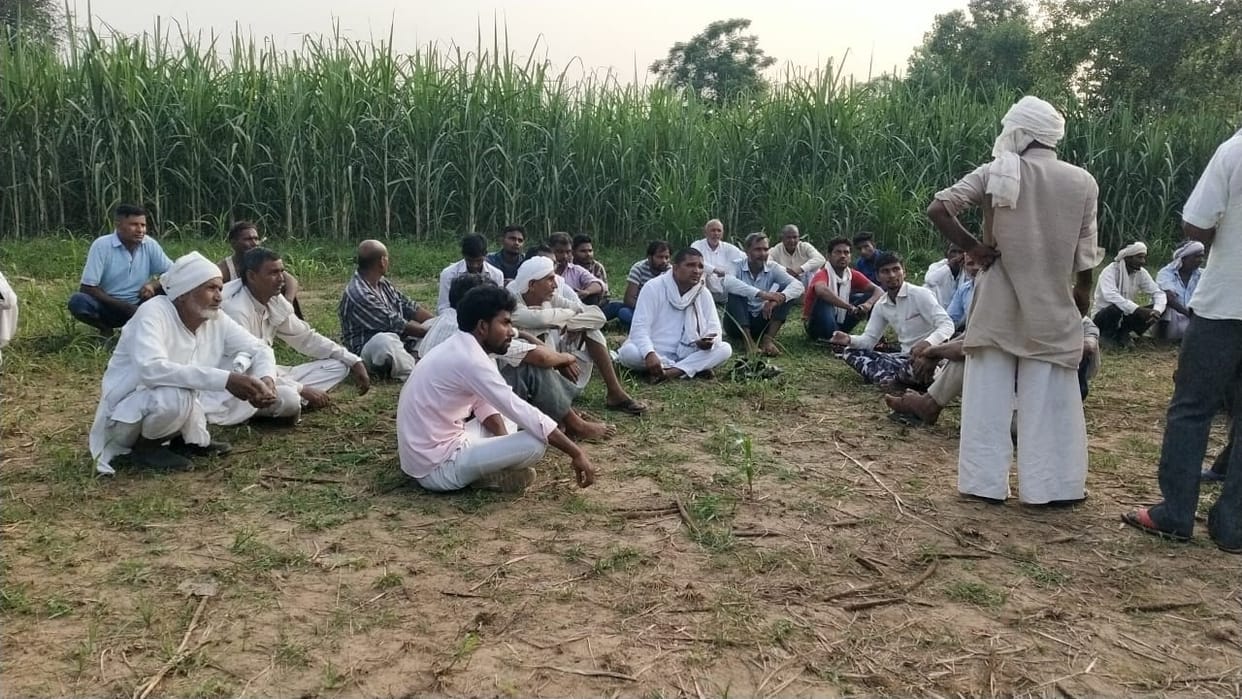 Farmers staged a sit-in for the recovery of Kishore