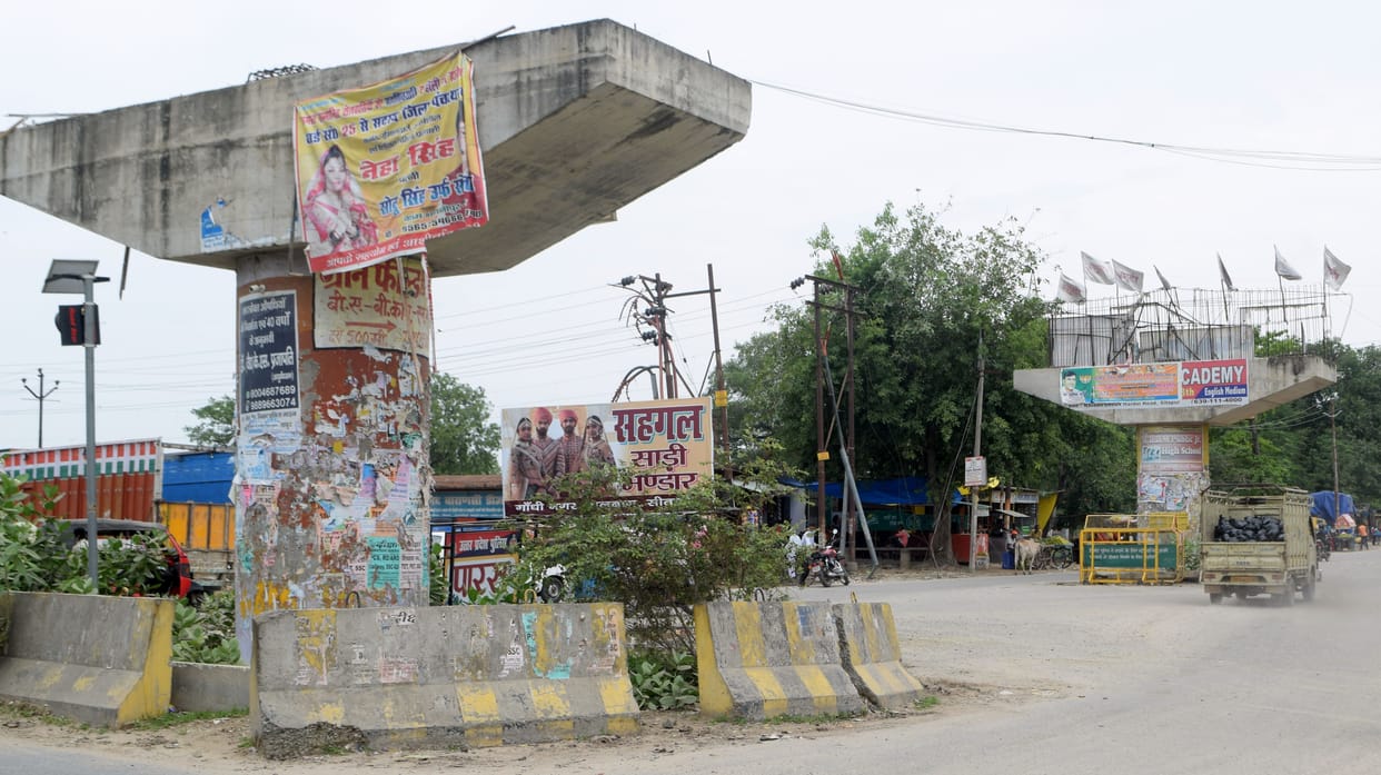 Naveen Chowk overbridge hanging in balance