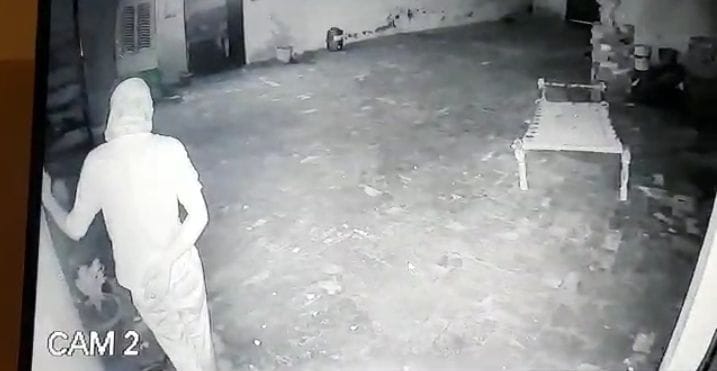 50 thousand rupees and jewelery stolen by burglary in house in Bhakli