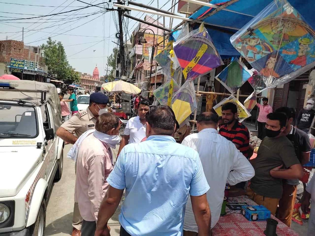 Six shopkeepers selling banned manjha arrested, case will run