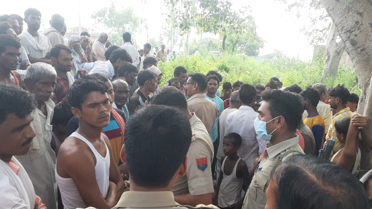 Case of death in road accident of five people of same family in Sambhal