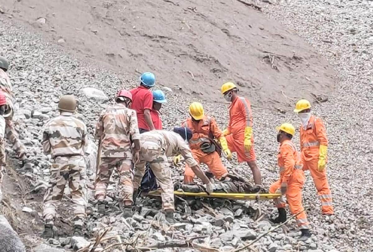 Kinnaur Landslide latest updates today: Bus pieces found, bodies of passengers recovered, many still missing