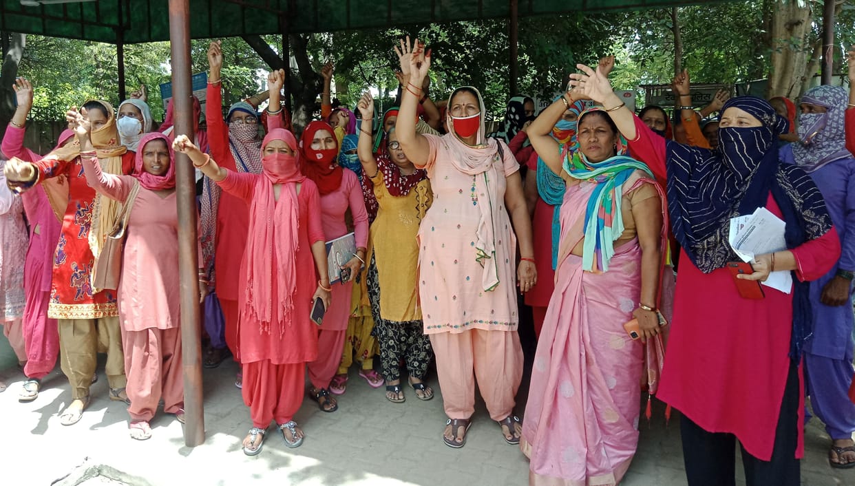 Anganwadi workers submitted memorandum of demands to CTM