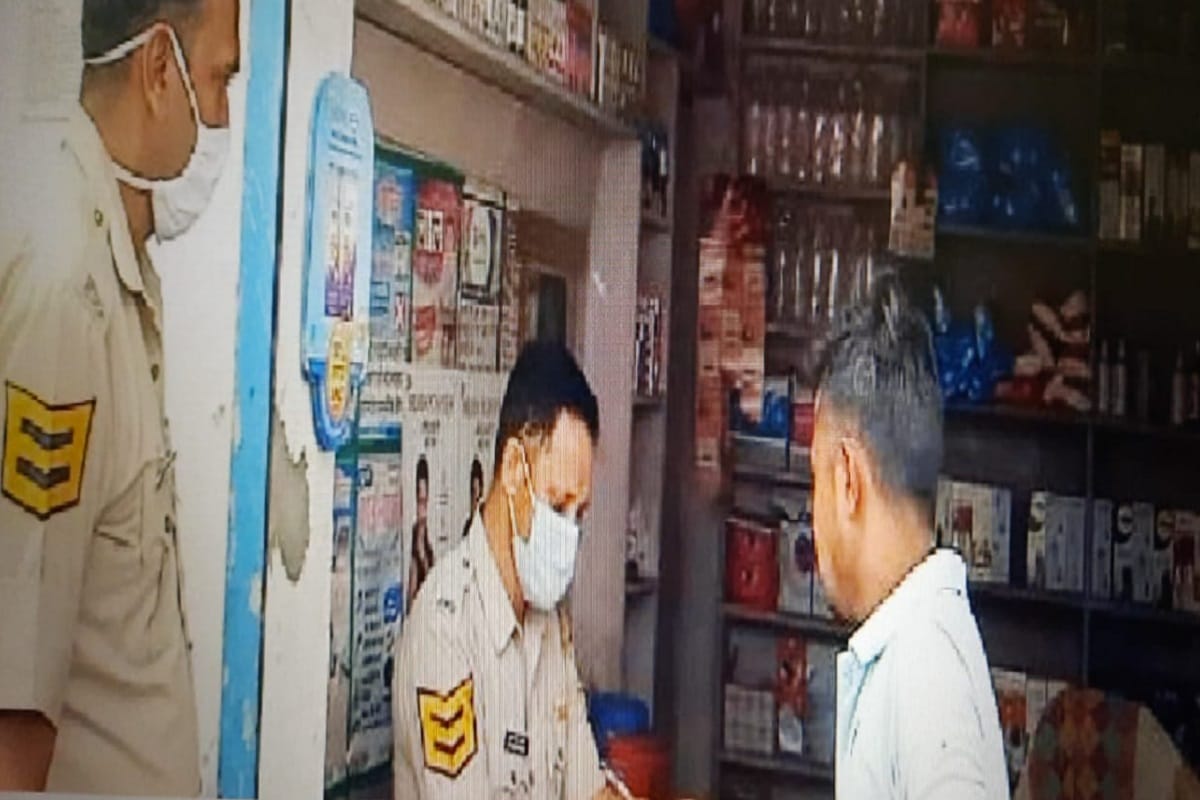 Himachal police raid in medical store in mirzapur of Saharanpur
